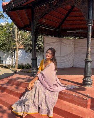 Shruti Chauhan 1