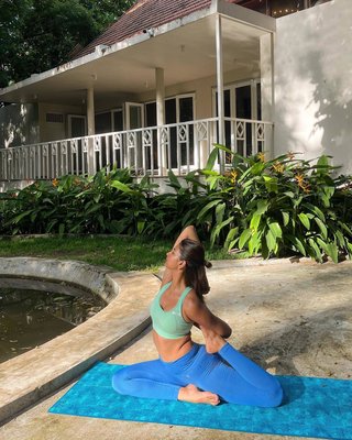 Shruti Chauhan 4