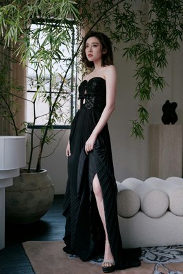 Yixin Tang 9